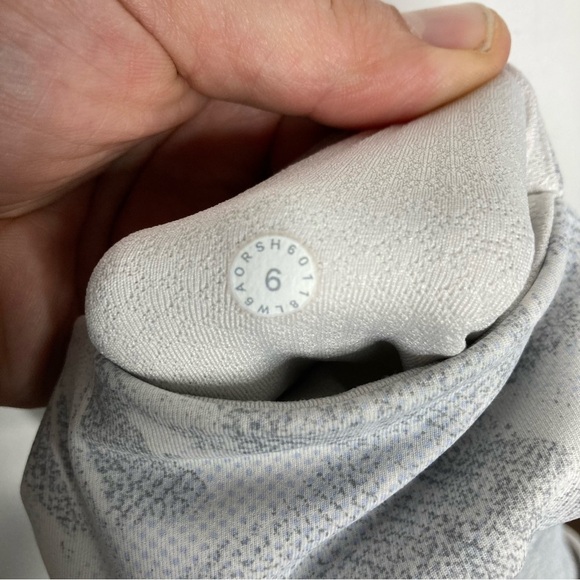 Lululemon breezy dot cropped leggings gray white size 6 - Picture 9 of 9